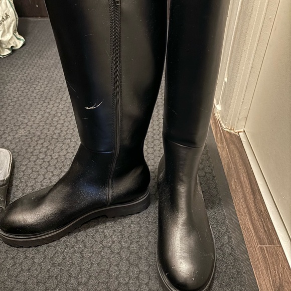 Joe Fresh boots, Size 8 - Picture 1 of 3